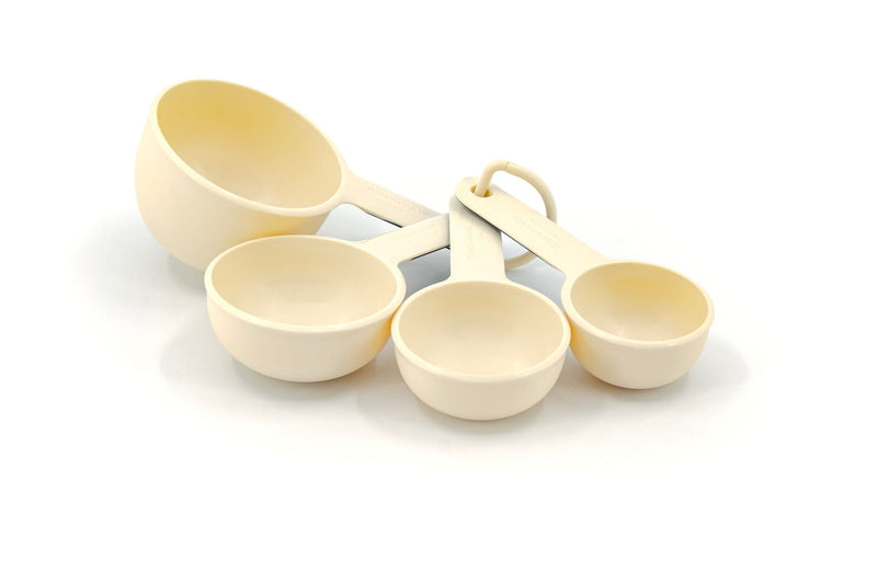 Plastic Measuring Cups, Almond Cream H2565